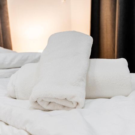 Staywithus , Ground Floor Zagreb Buitenkant foto