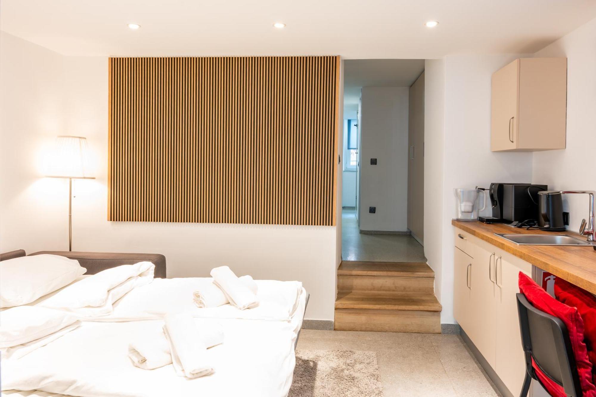 Staywithus , Ground Floor Zagreb Buitenkant foto