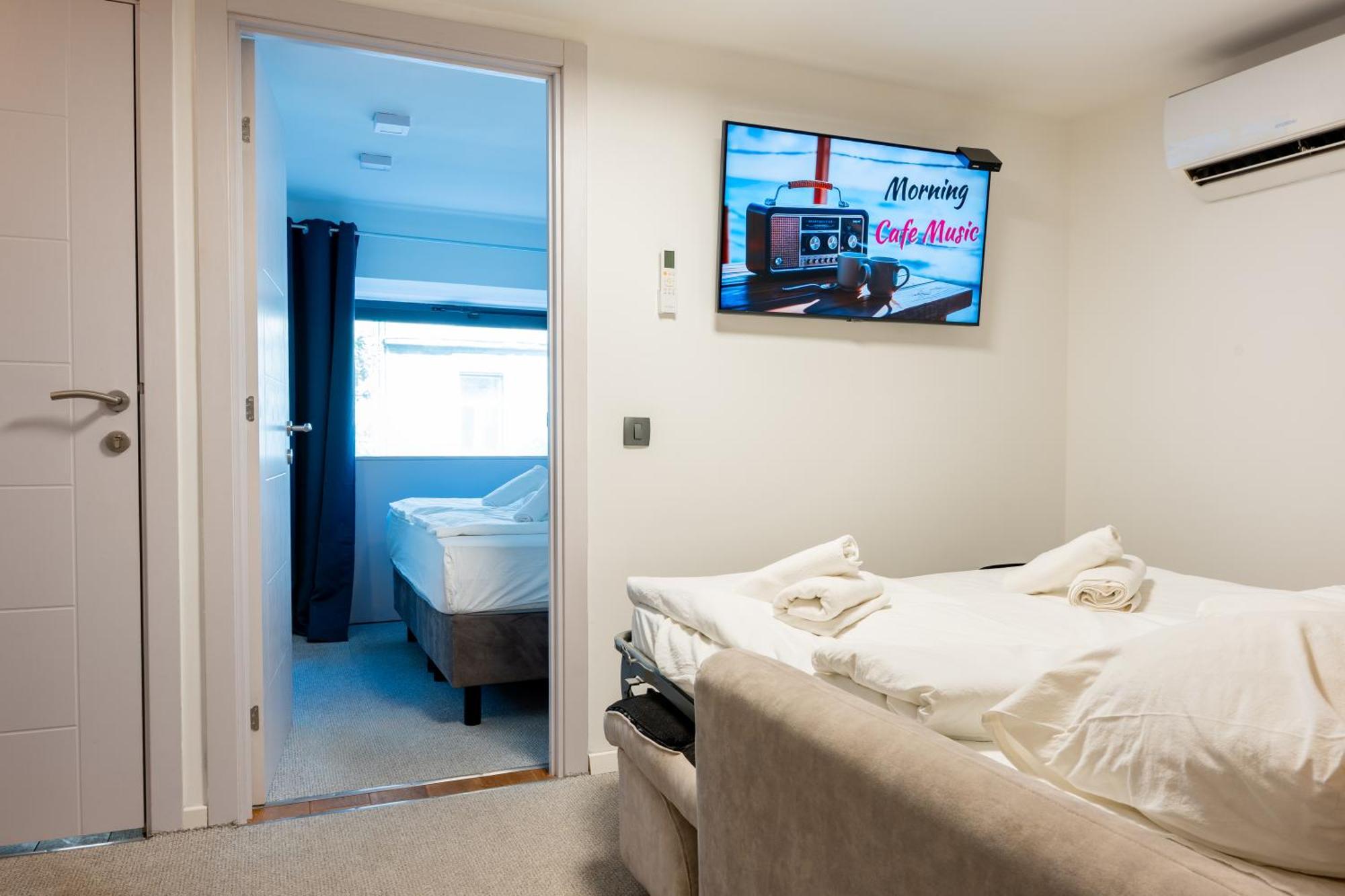 Staywithus , Ground Floor Zagreb Buitenkant foto