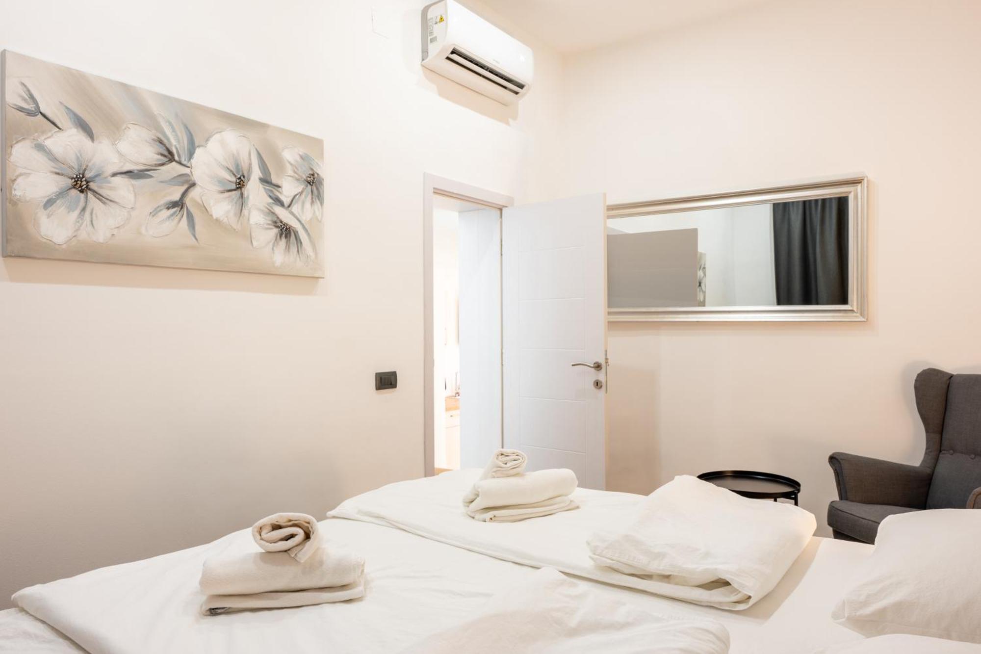 Staywithus , Ground Floor Zagreb Buitenkant foto