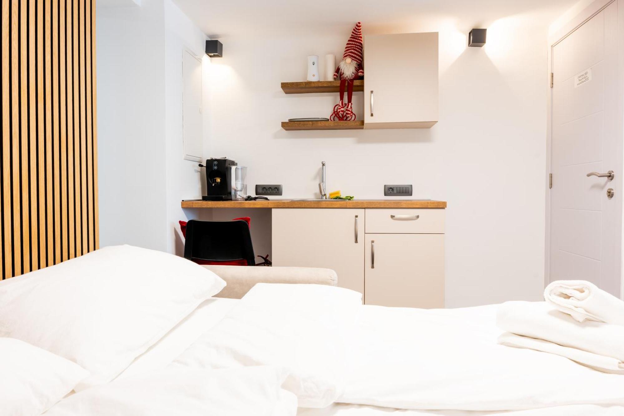 Staywithus , Ground Floor Zagreb Buitenkant foto